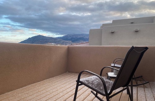 Northeast Heights House | ABQ Retreat-Pool, Hot Tub, Mountain Views, Three King Beds! Sleeps 12!