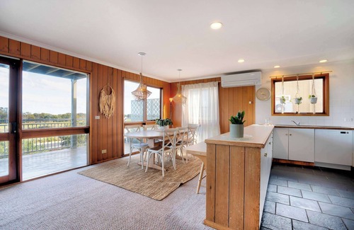 Torquay House | Absolute Beachfront Views - Bohemian Charm