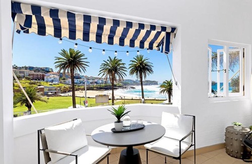Bronte Apartment | Absolute Seafront Bronte