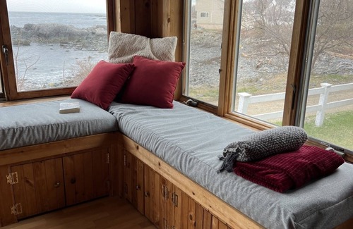 Peaks Island House | Absolutely Breathtaking Direct Oceanfront Cottage ~ Perfect Location!