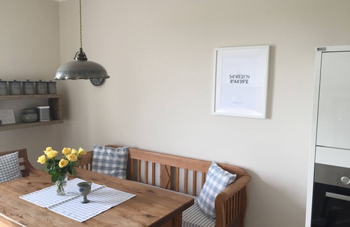 Galmsbull House | Absolutely quiet location with a view of the North Sea