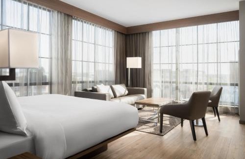 Downtown Dayton Hotel | AC Hotel by Marriott Dayton