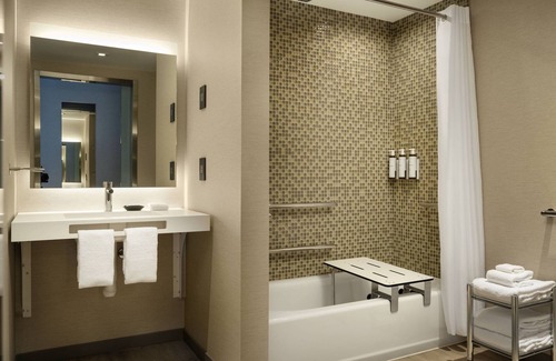 Uptown Oakland Hotel | AC Hotel by Marriott Oakland Downtown