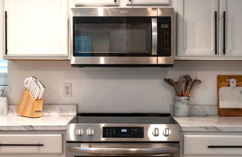 Trenton Apartment | Acadia Basecamp | Walk to Lobsterhouse, Coffee, Bakery | 1 Gig Wifi (4)