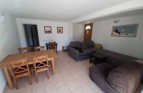 Giens Apartment | Access to the sea in 150 m