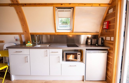 Leven Cabin | Accessible Ensuite Heated Wooden Cabin
