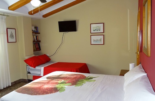 Villena Cottage | "Accommodation Eskapa"