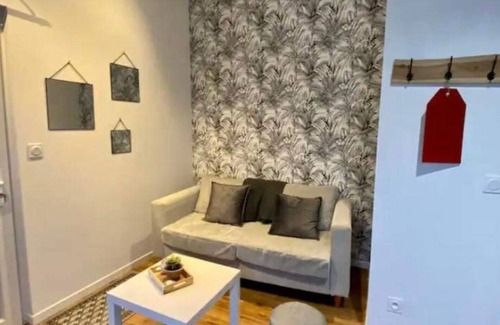 Le Fenouiller House | Accommodation.Le petit beauregard.you'll be 4 minutes from the beaches.