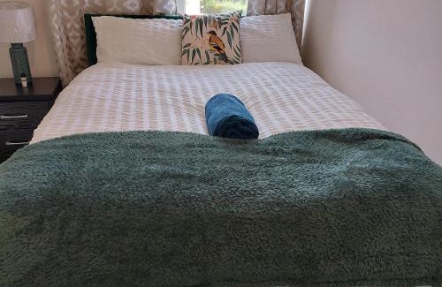 Accrington House | Accrington - House - Sleeps 10 - Garden