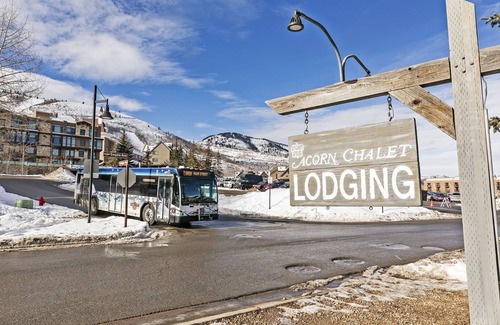 North Park City Condo | Acorn Chalet #5 - Walk to PC ski base! STUDIO!