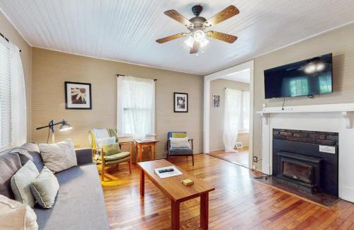 Fletcher House | Acorn House