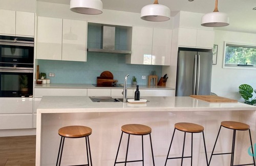 Eraring House | Acres on the Lake - your private retreat