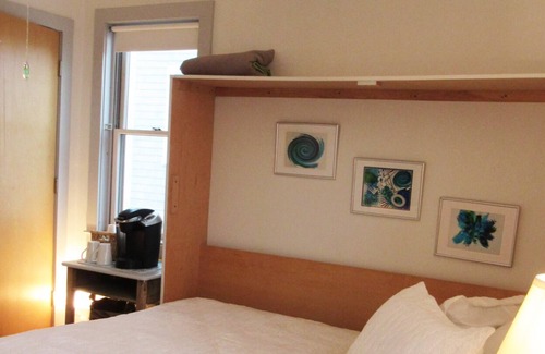 Scituate House | Across from Ocean. Small pets welcome