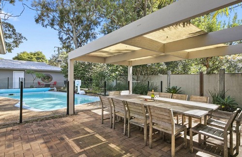 Pearl Beach House | Across the road from the Beach+pet friendly