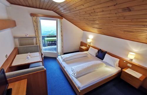 Schenna Bed & Breakfast | Active B&B Prairerhof