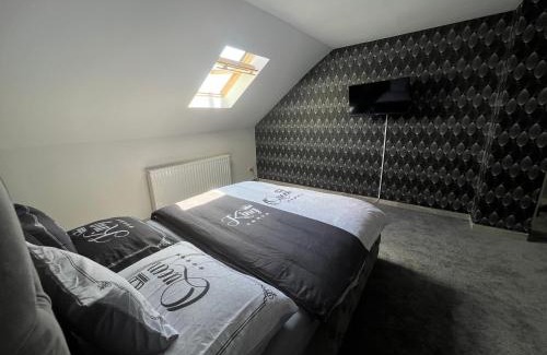 Kisujszallas Apartment | Adél Apartman
