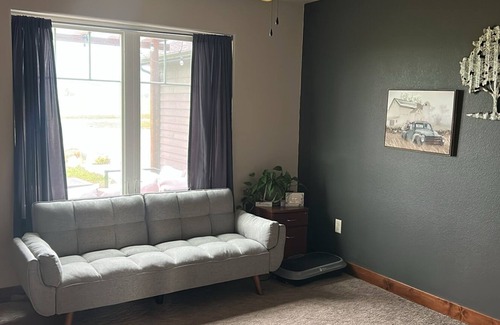Deadwood House | ADA friendly beautiful 9 acre country home only 7 minutes from Sturgis.