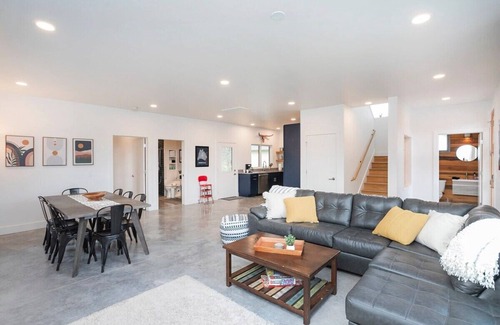 Nashville House | ADA-Friendly Dog-Friendly Home in Nashville