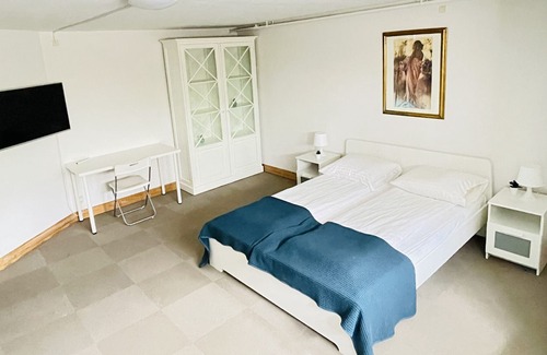 Aalborg Bed & Breakfast | aday - Villa Firenze - Cozy Spacious Room