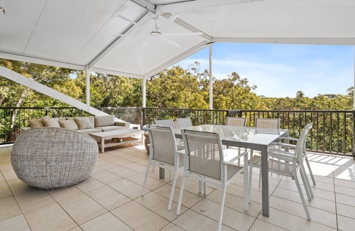 Point Lookout House | Adder View by Discover Stradbroke - close to Home Beach & Adder Rock