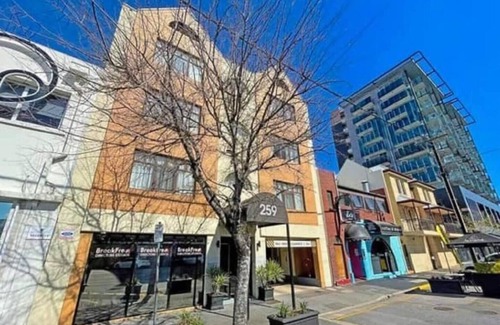Adelaide Central Business District Apartment | Adelaide City Studio No 438 – Feel at Home in the Heart of Adelaide