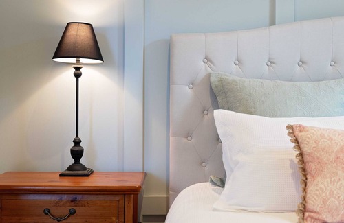 Crafers Apartment | Adelaide Hills Accommodation in the heart of it all.