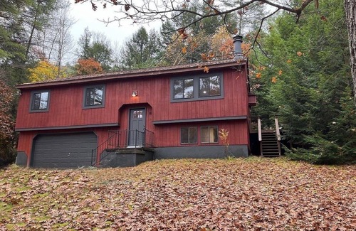 Chestertown Cabin | Adirondack Cabin -Skiing,Golfing,semi-private lake