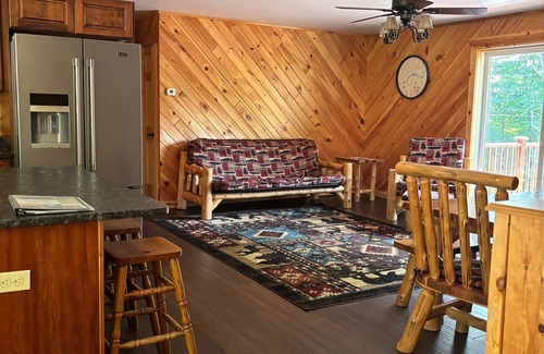 Old Forge Cabin | Adirondack Retreat! Spacious 4-Bedroom Cabin in Old Forge, NY