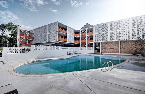 Greater Belhaven Apartment | Admiral Benbow # 247