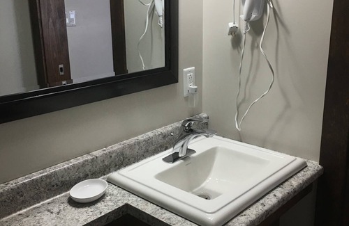 Twillingate Bed & Breakfast | Admirals Bed and Breakfast