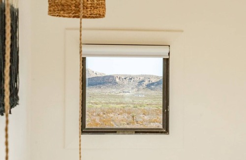 Terlingua Villa | Adobe Arches - The Coyote