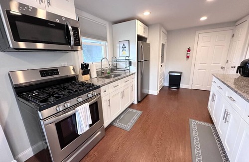 Pittsburgh House | Adorable 1 BR on the mount