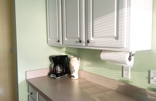 Rehoboth Beach Condo | ADORABLE and COZY 2/2 condo East of Rt.1. 3 miles from downtown!