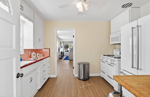 Huntington Beach House | Adorable Beach House 5 Blocks from the beach with two car garage and Wifi