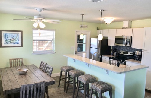 Port Canaveral House | Adorable -Cocoa BeachHouse W/Private-Heated Pool- Short/Easy walk to our Beach!