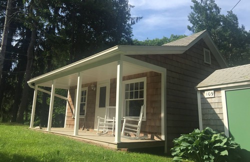 Kennebunk Cottage | Adorable Cottage Steps From Dock Square And Lower Village
