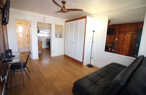 South Mission Beach Apartment | Adorable South Mission Studio-Steps to Ocean & Bay, Walk 5min to Belmont Park6