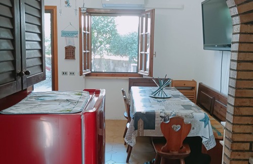 Lavinio Lido di Enea House | Adriano's beach house