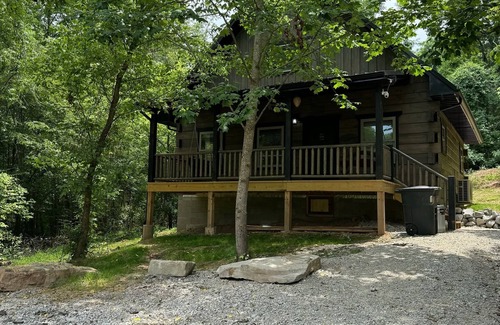 Spring Hill Cabin | ADULT ONLY Naughty Pines log cabin located in South Charleston, WV