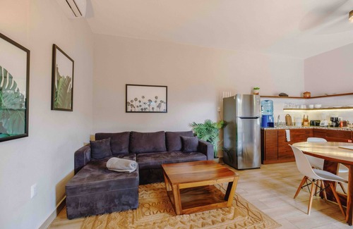 Colonos Cuzamil Apartment | Adults Only Serviced Apt + Starlink Wifi + Free Bikes + Pool #2