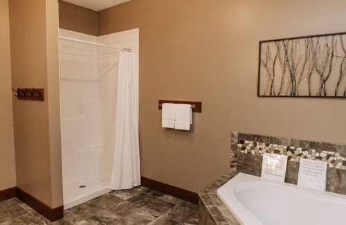 Dundee Cabin | Adventure Awaits Suite: Luxury, Lodge Suite in Amish Country, Ohio.