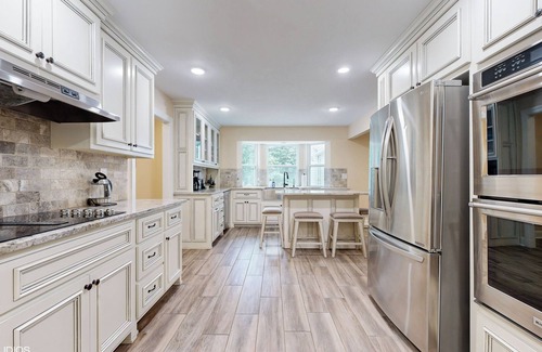 Bentonville House | Adventure Retreat - Bentonville