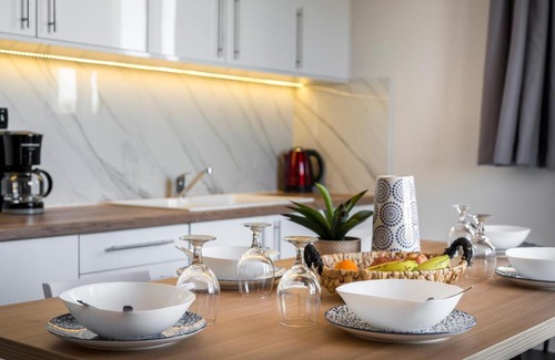 Maleme Apartment | Aegean Breeze Luxury Apartments next to the sea