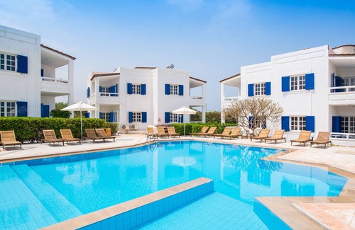 Anissaras Apartment | Aelia Apartments with Pool View