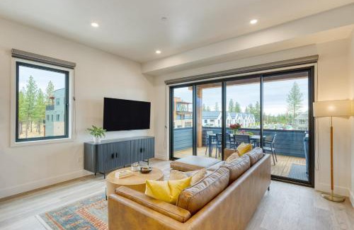 Bend House | Aerie Chic 4 Unit Buyout 10BDR Hot Tub Mountain Views Mins to Downtown