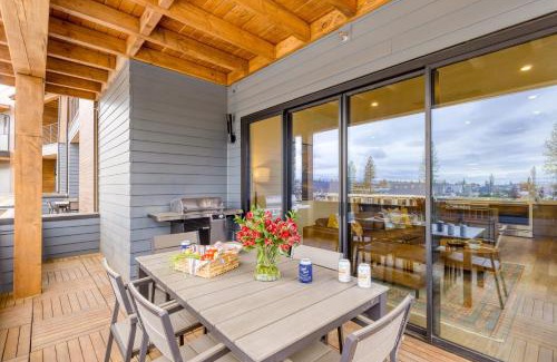 Bend House | Aerie Chic 4 Unit Buyout 10BDR Hot Tub Mountain Views Mins to Downtown