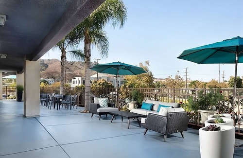 Temecula Resort | Affordable Accommodation in Signature Temecula! Onsite Pool, Free Parking