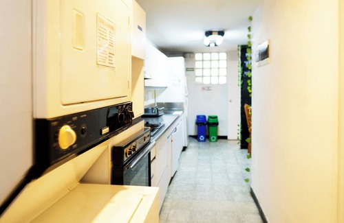 Laureles - Estadio House | Africa house-Casa Hotel Laureles-La70