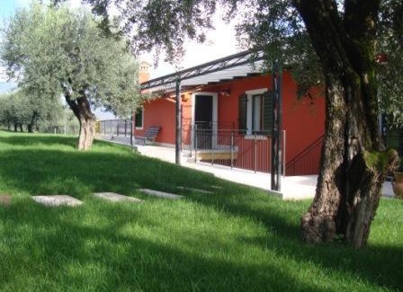 Piovezzano House | Agriturismo Camparella