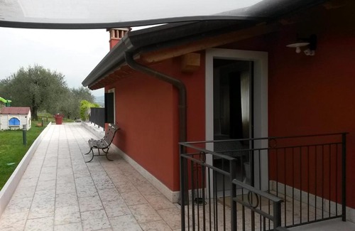 Piovezzano House | Agriturismo Camparella